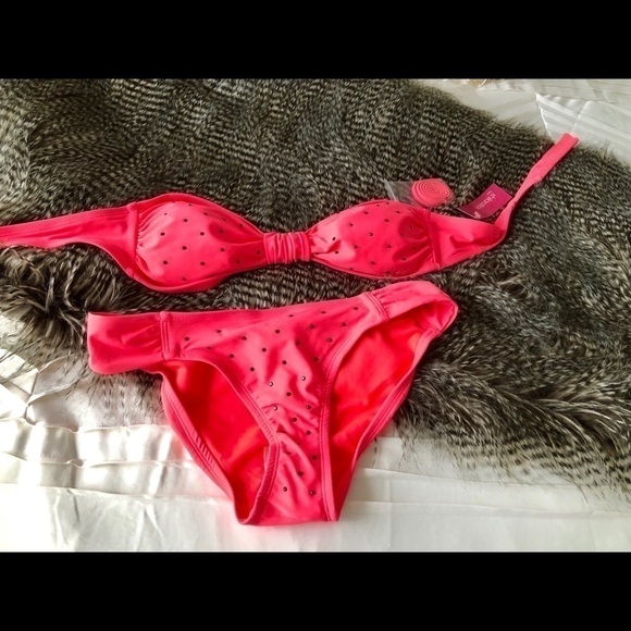 Fuchsia 2 Piece Bikini - Picture 7 of 7